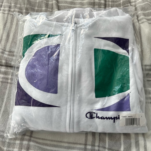 Champion Boys/Girls Fleece Hooded Zip Up Sweatshirt Hoody Kids Clothes. New! - Picture 3 of 3